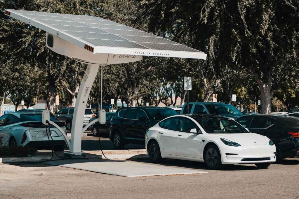 Best-Apps-for-Finding-EV-Charging-Stations